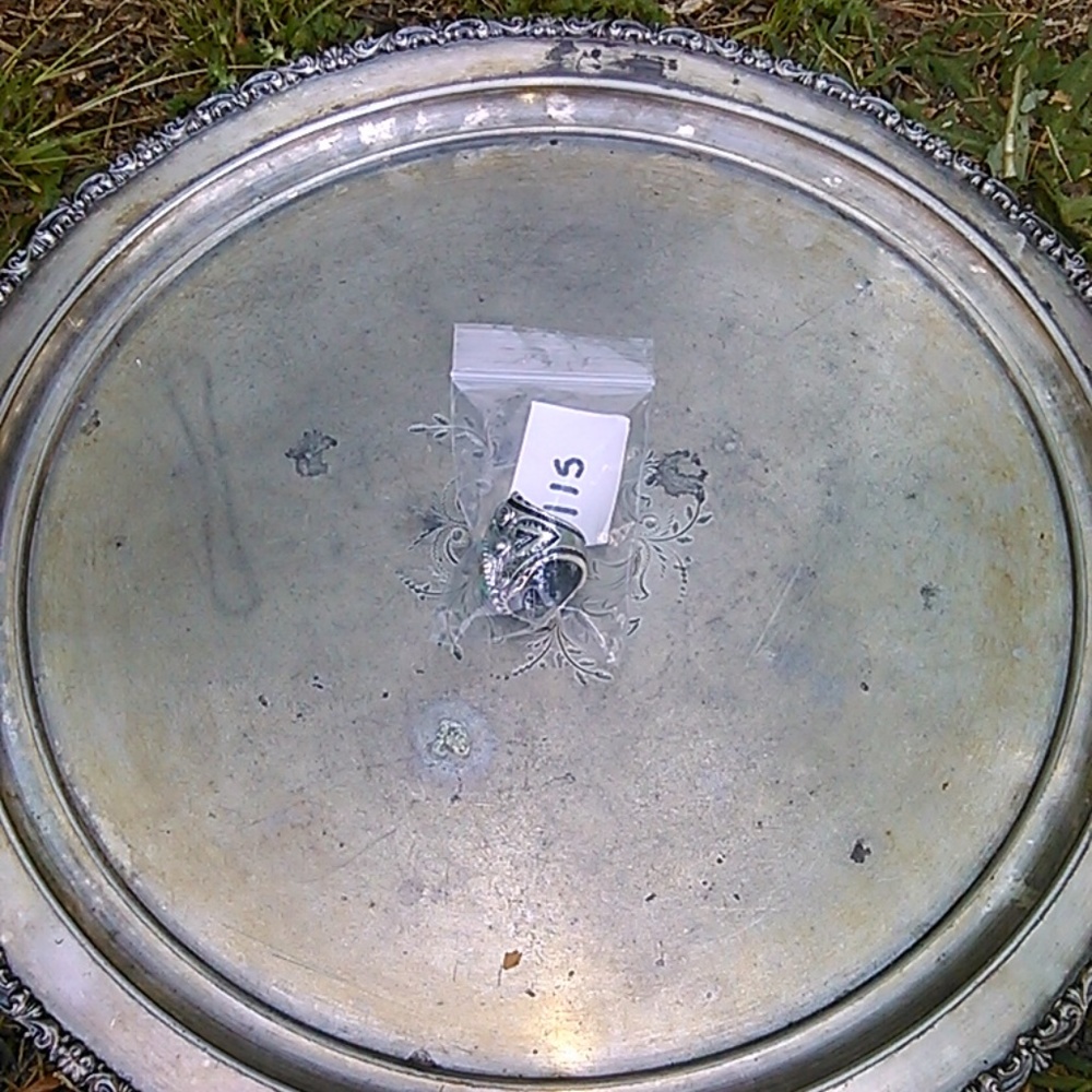 green and brown ring